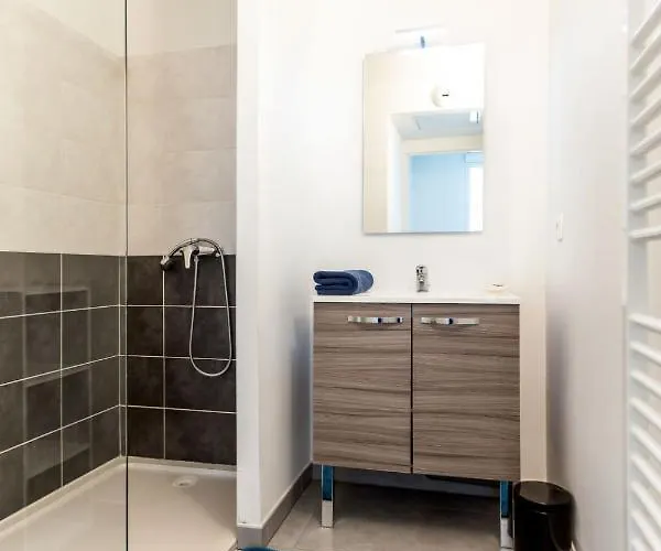 Διαμέρισμα Les Pins Parasols-2 By Interhome